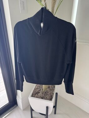 ALO Yoga Black Waffle-Knit Sleeve Pullover